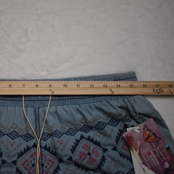 Boho Shorts Sz M Embroidered Chambray Tasseled Lounge Elastic Waist Beachy NWT - Picture 11 of 11